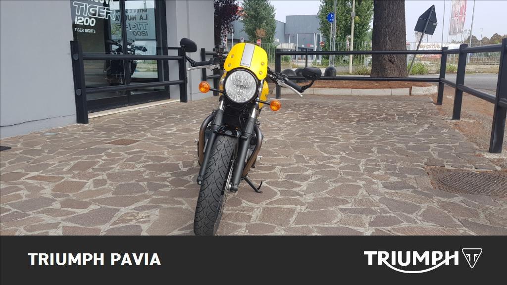 TRIUMPH Street Cup 900 