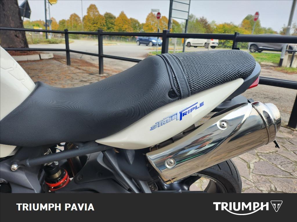 TRIUMPH Street Triple 675 