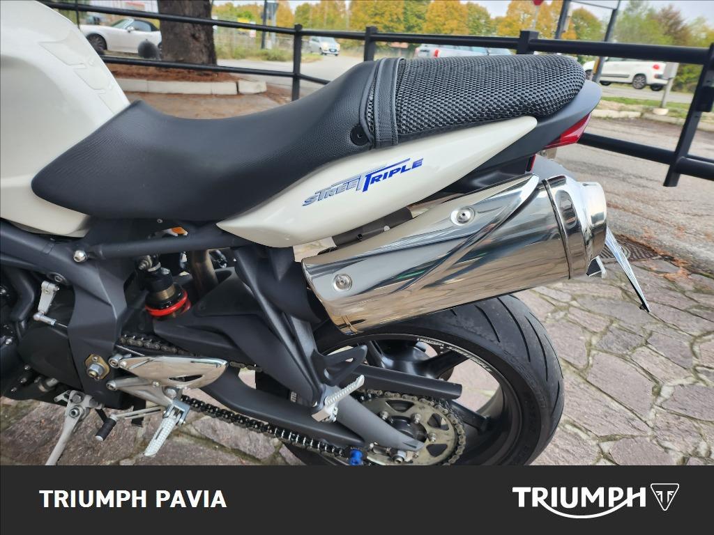 TRIUMPH Street Triple 675 