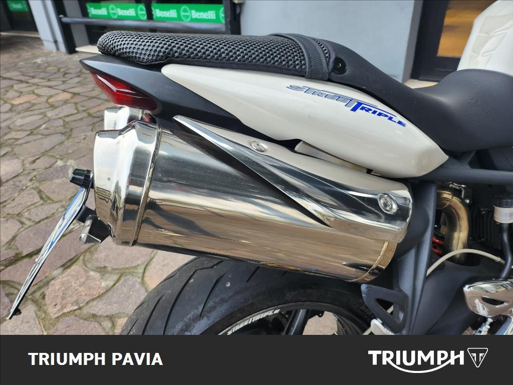 TRIUMPH Street Triple 675 