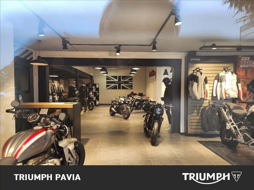 TRIUMPH Street Triple 675 