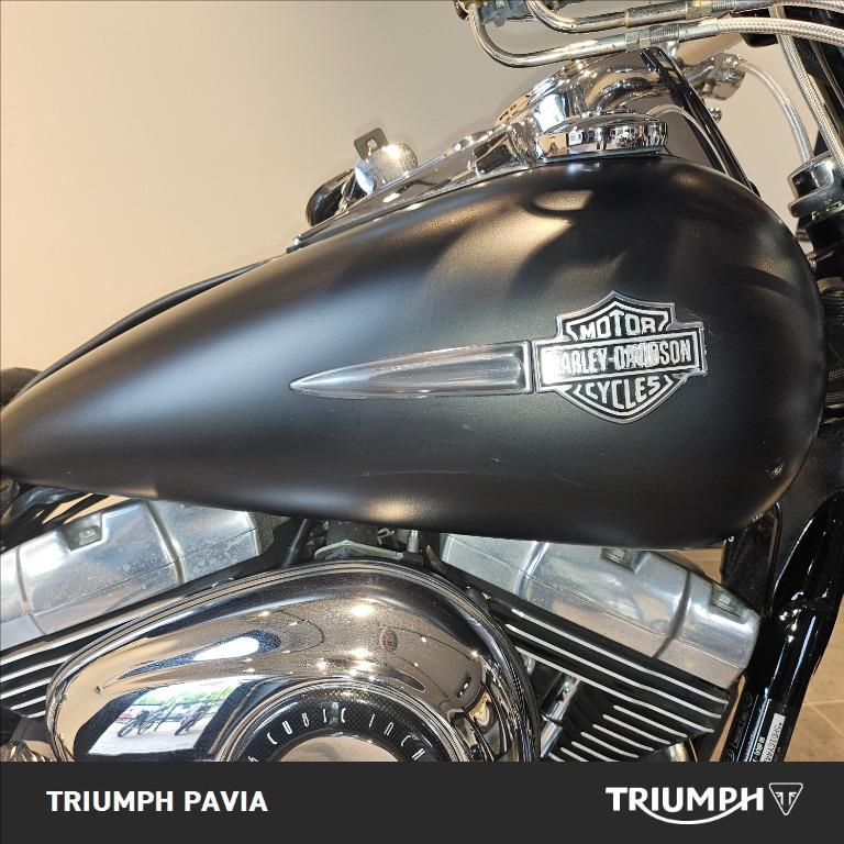 HARLEY DAVIDSON Dyna Fat Bob 1584 