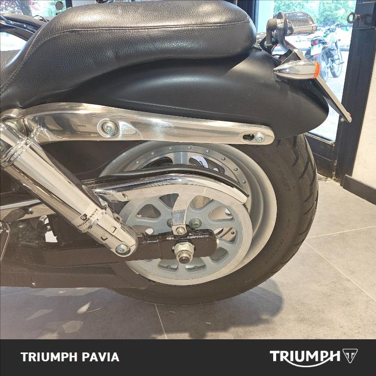 HARLEY DAVIDSON Dyna Fat Bob 1584 
