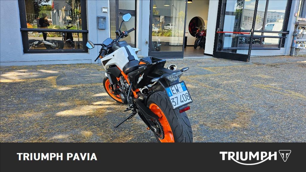 KTM 890 Duke R