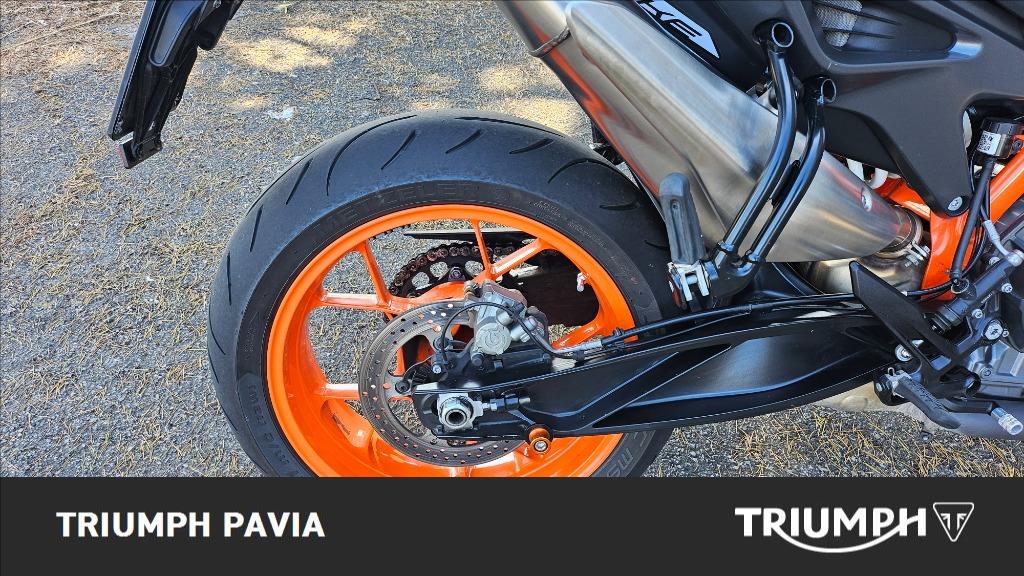 KTM 890 Duke R