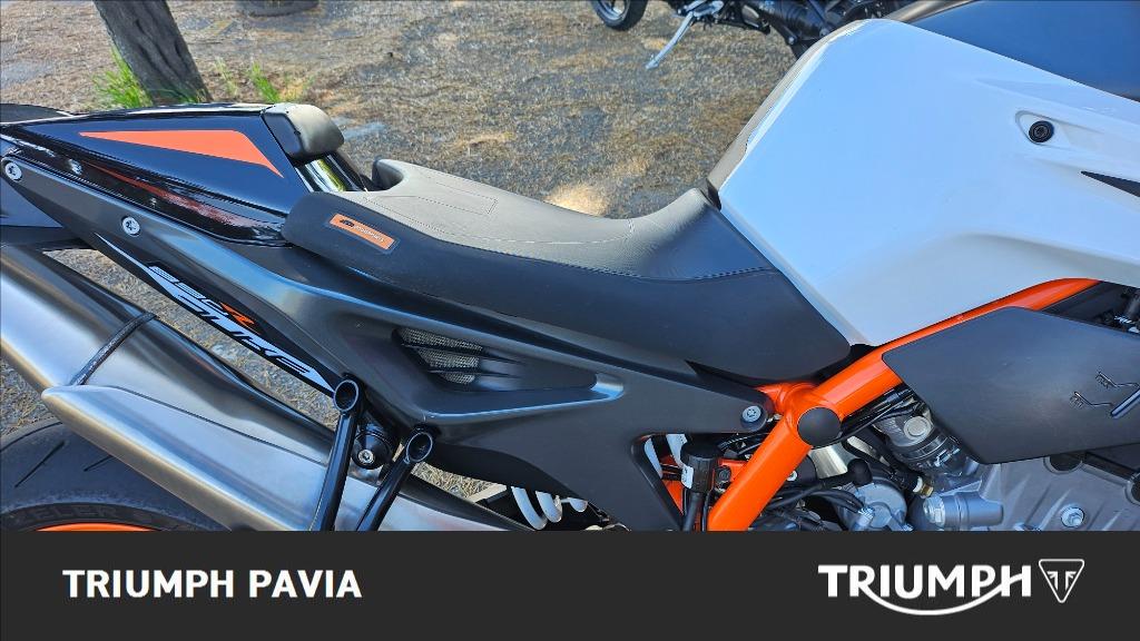 KTM 890 Duke R