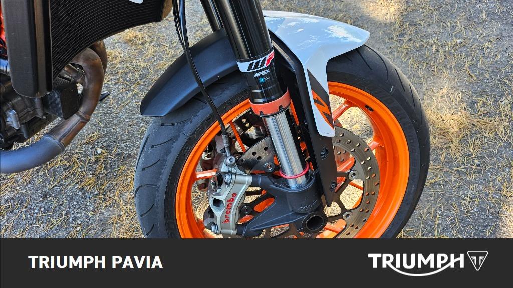 KTM 890 Duke R
