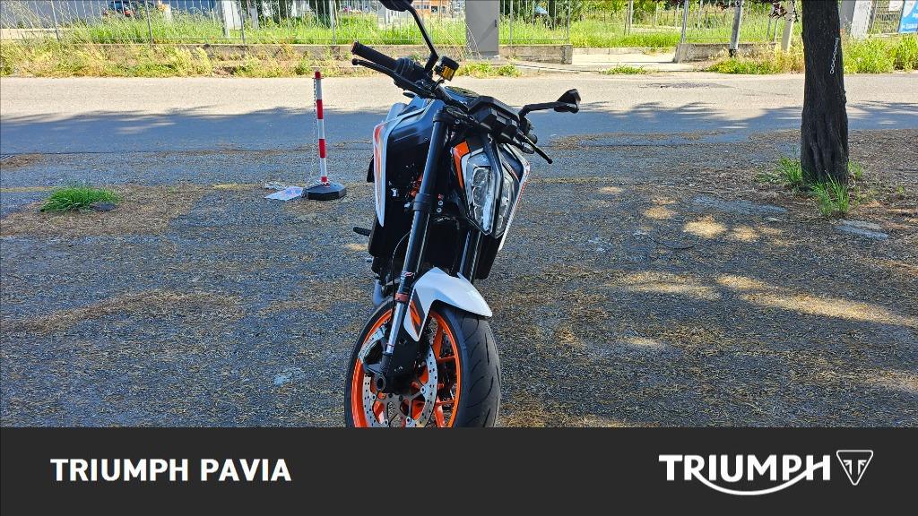 KTM 890 Duke R