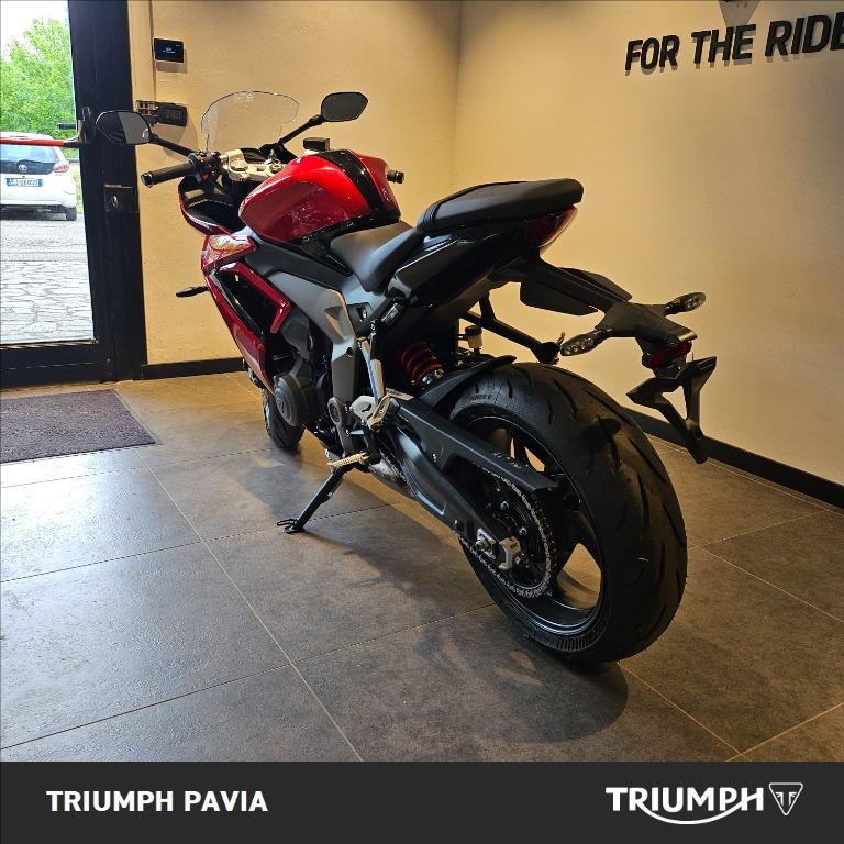 TRIUMPH Daytona 660 Abs