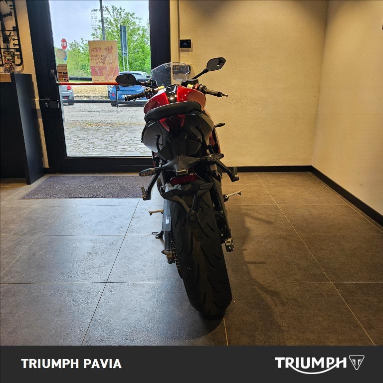 TRIUMPH Daytona 660 Abs