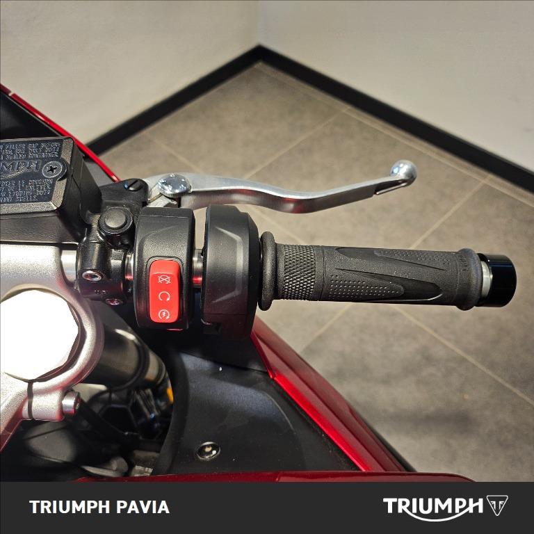 TRIUMPH Daytona 660 Abs
