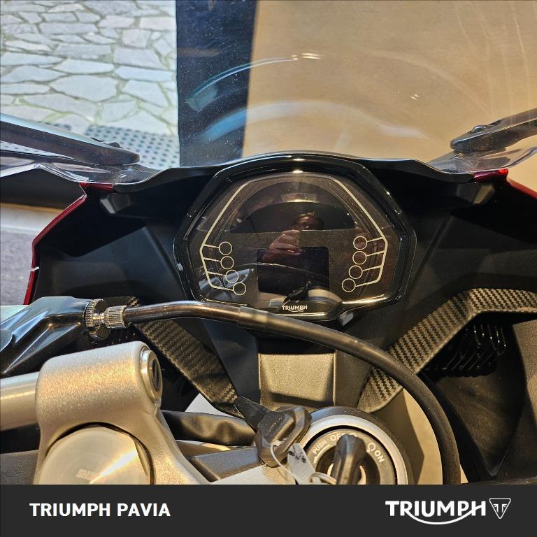 TRIUMPH Daytona 660 Abs