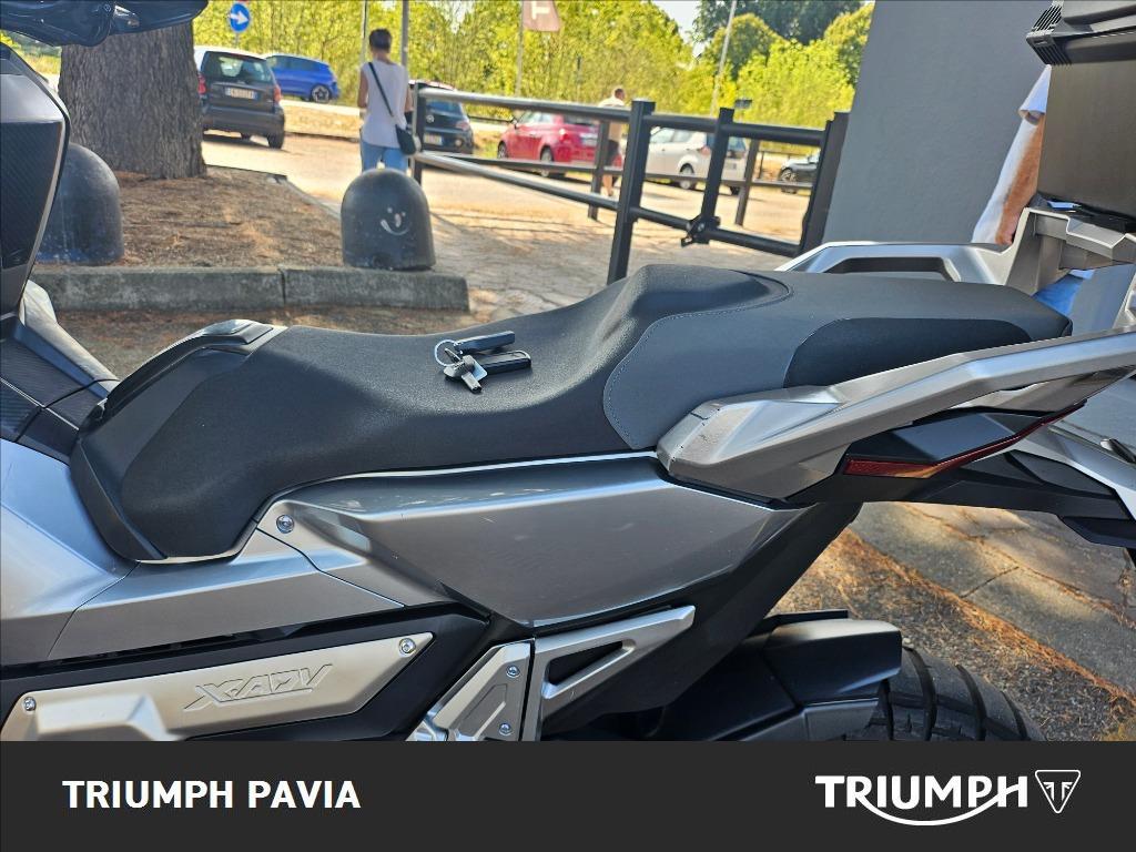 HONDA X-ADV 750 DCT Abs