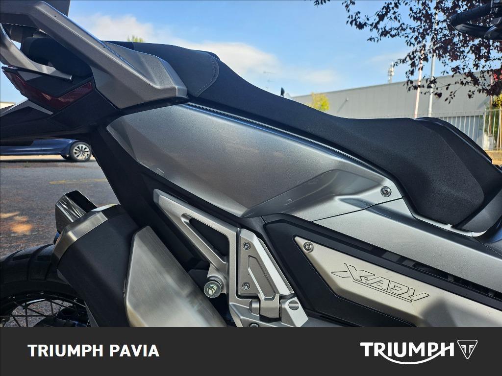 HONDA X-ADV 750 DCT Abs