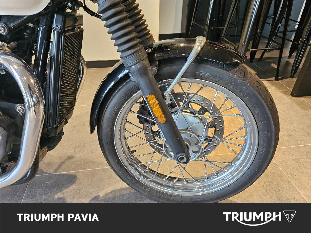 TRIUMPH Bonneville 900 T100 Black