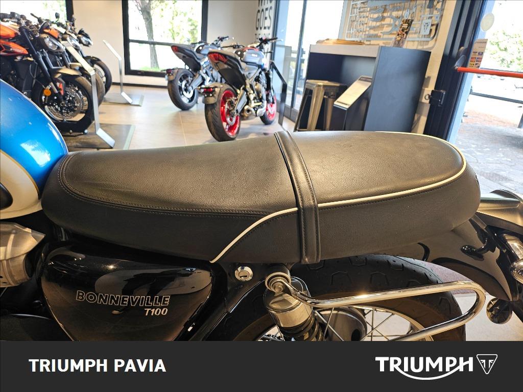 TRIUMPH Bonneville 900 T100 Black