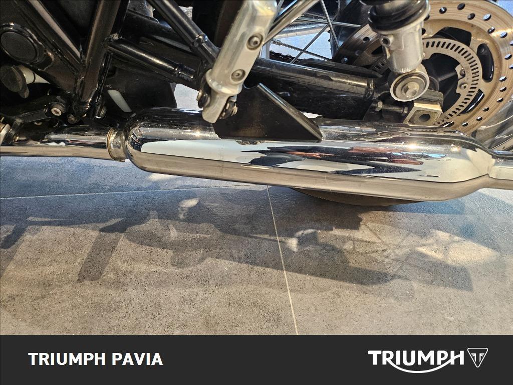 TRIUMPH Bonneville 900 T100 Black
