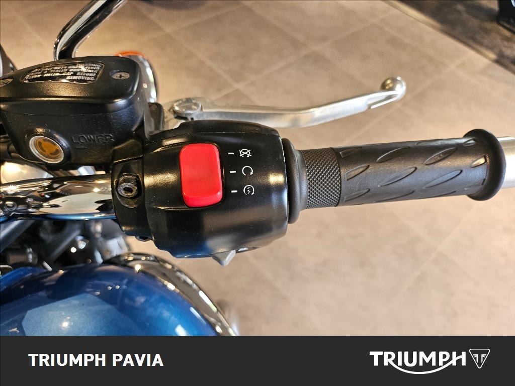 TRIUMPH Bonneville 900 T100 Black