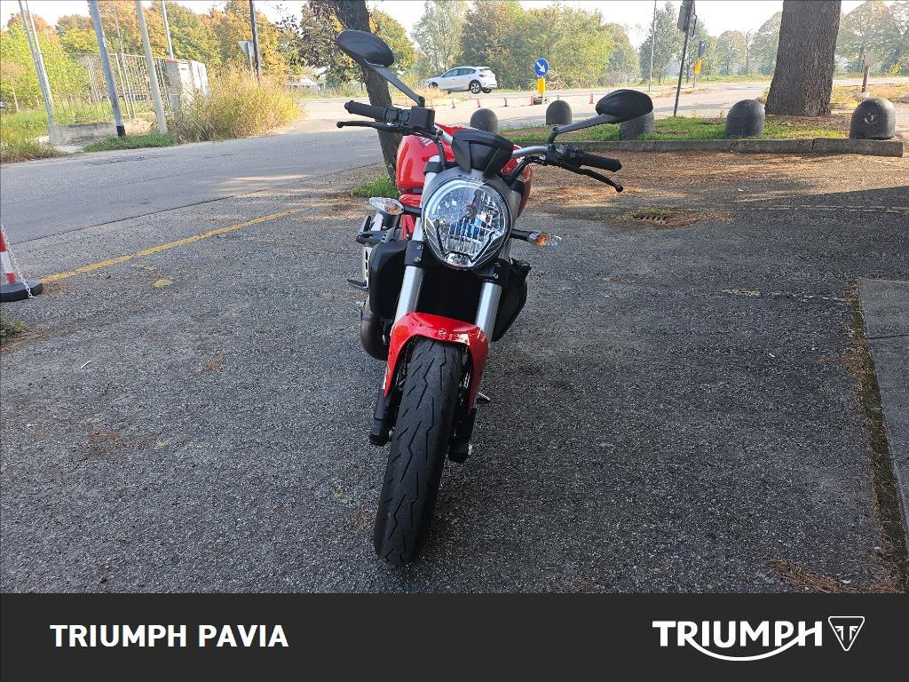 DUCATI Monster 821 Red