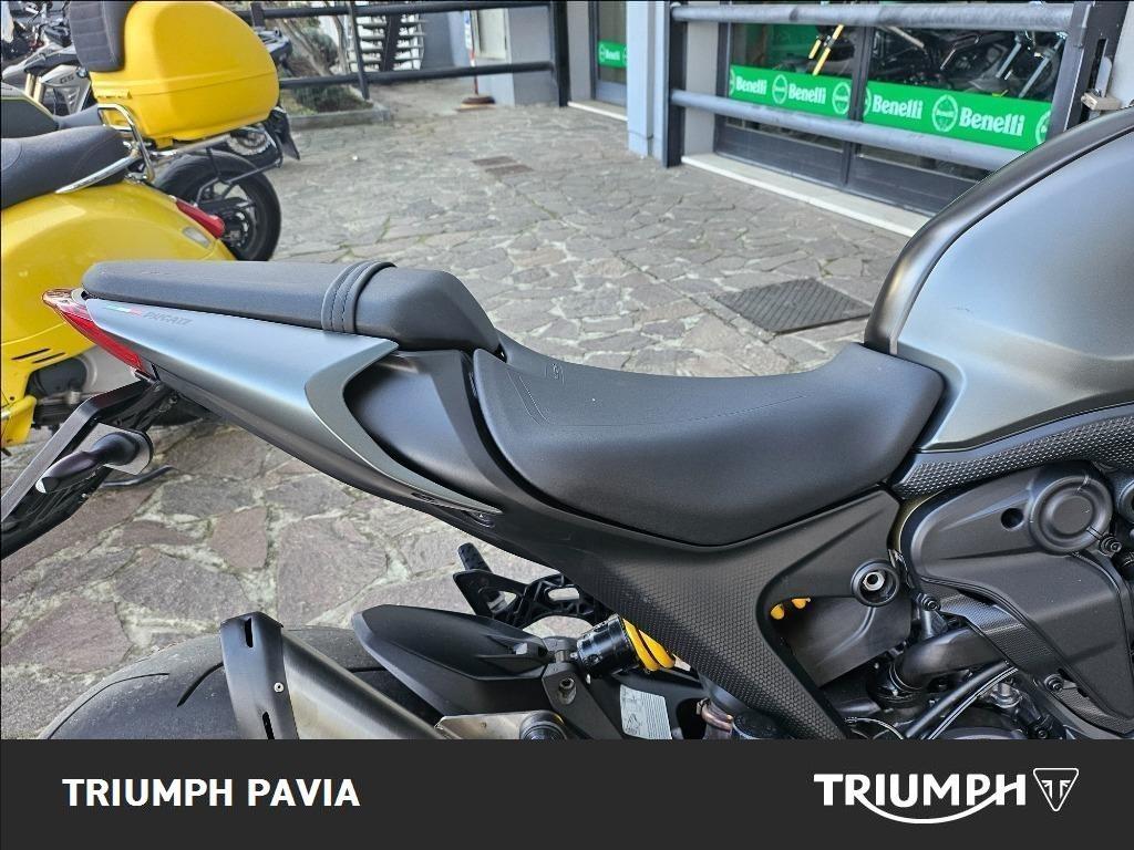 DUCATI Monster 937 plus Dark Stealth dep.A2