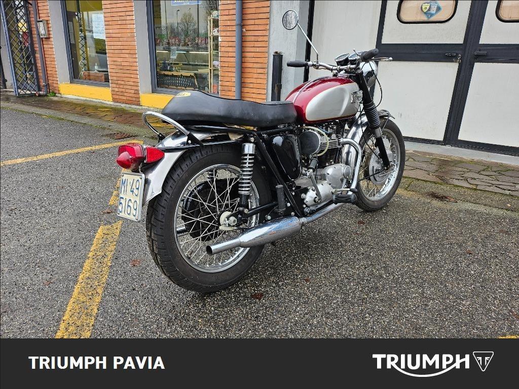 TRIUMPH Seleziona Seleziona