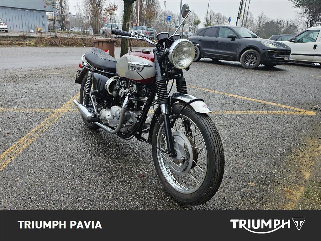 TRIUMPH Seleziona Seleziona