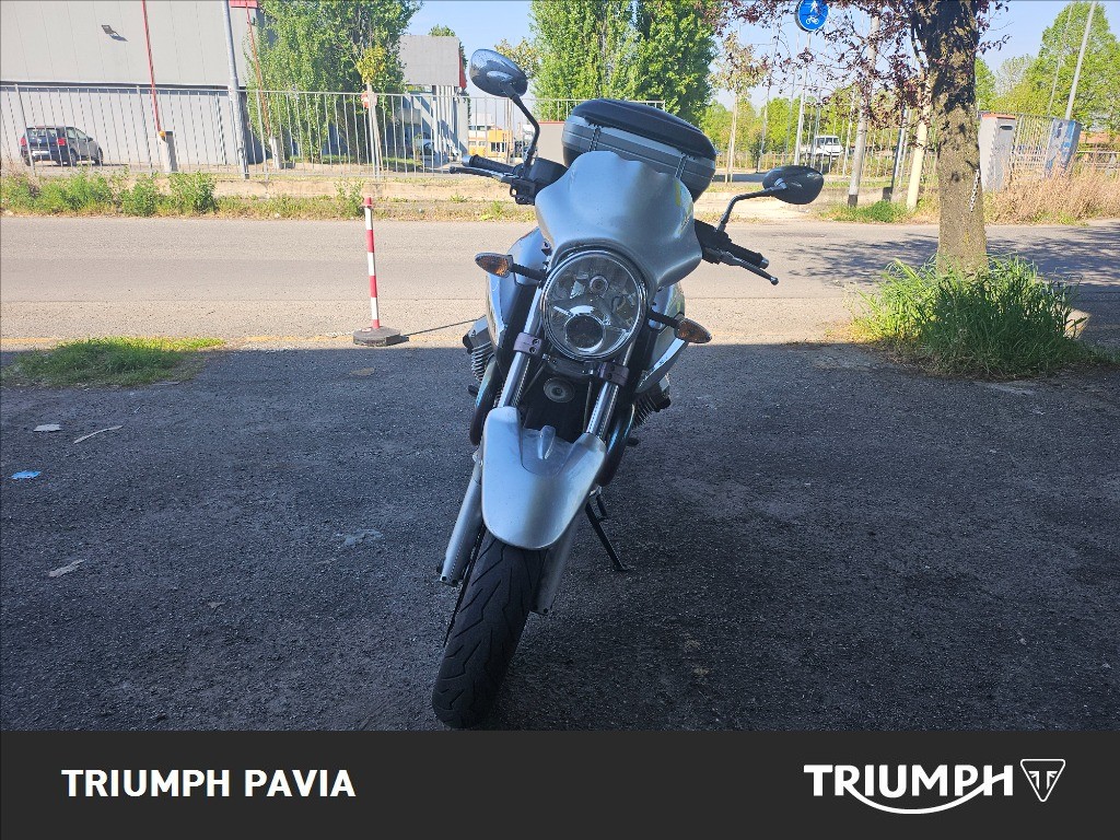 MOTO GUZZI Breva 850 