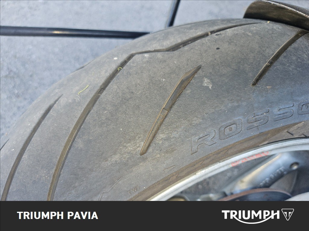 MOTO GUZZI Breva 850 