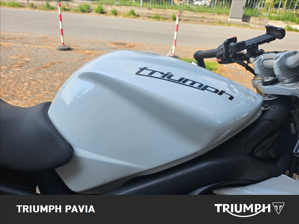 TRIUMPH Street Triple 675 