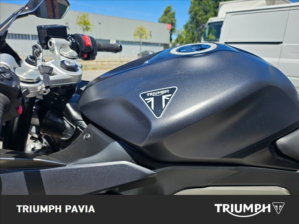 TRIUMPH Daytona 660 Abs