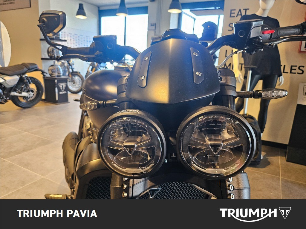 TRIUMPH Rocket III 2500 Storm R