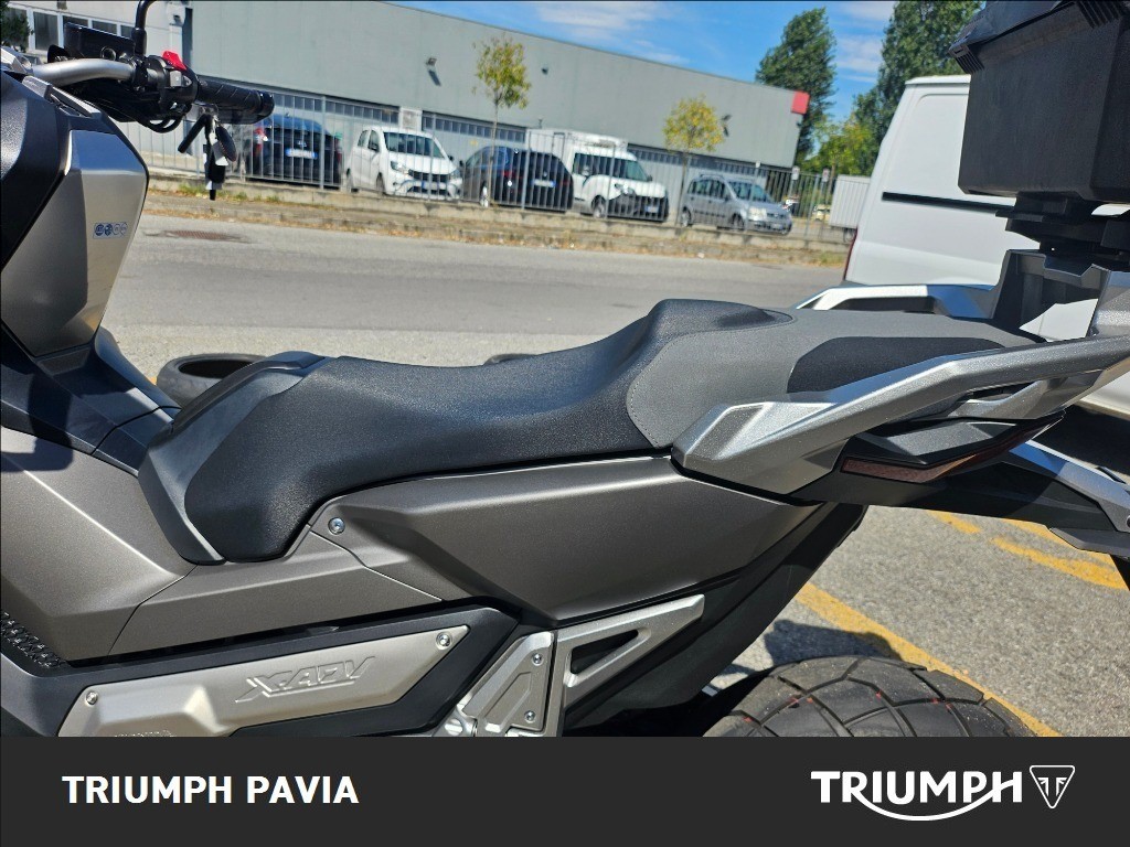 HONDA X-ADV 750 DCT Abs